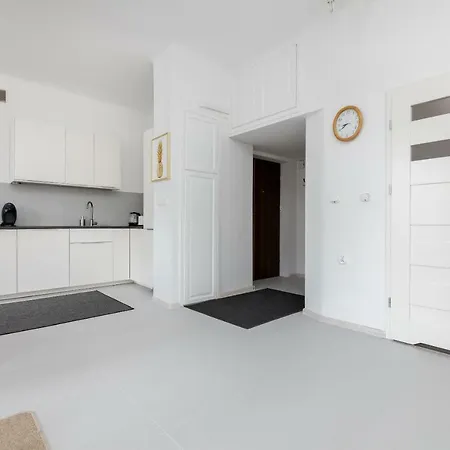 Centre By Bookinghost