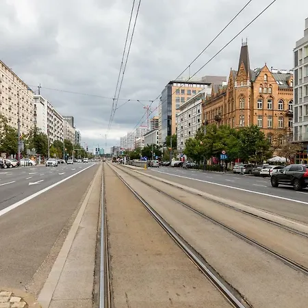 Centre By Bookinghost Appartamento