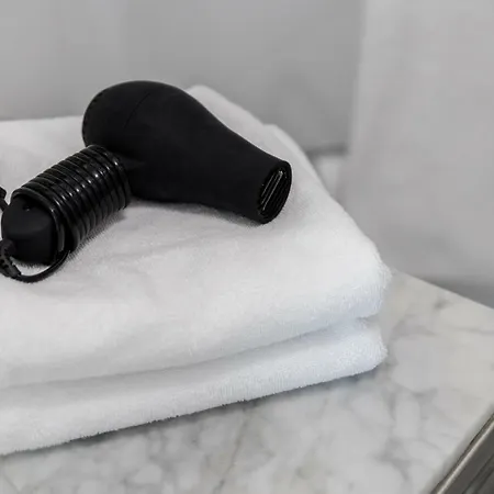 Centre By Bookinghost وارسو