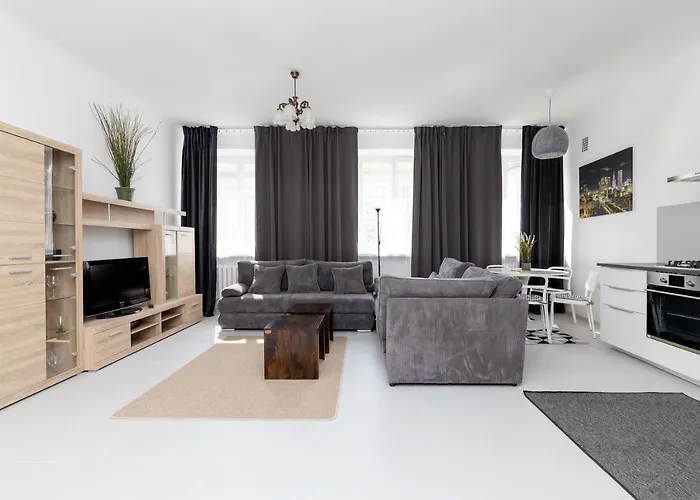 Centre By Bookinghost Apartment *