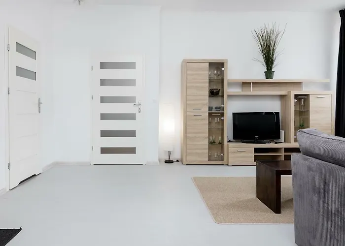 Centre By Bookinghost Apartment