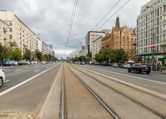 Centre By Bookinghost Apartment