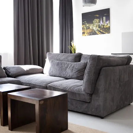 Apartment Centre By Bookinghost *