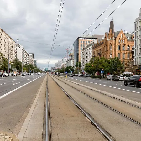 Centre By Bookinghost * Warschau