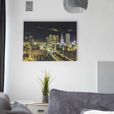 Apartment Centre By Bookinghost *